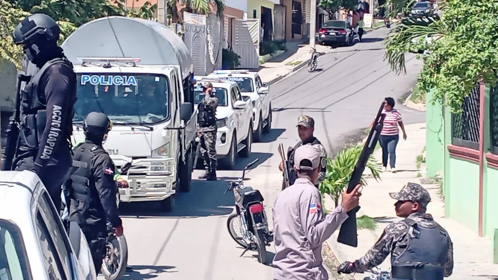 La Policía continua investigando muerte de un segundo teniente y un civil en Barahona