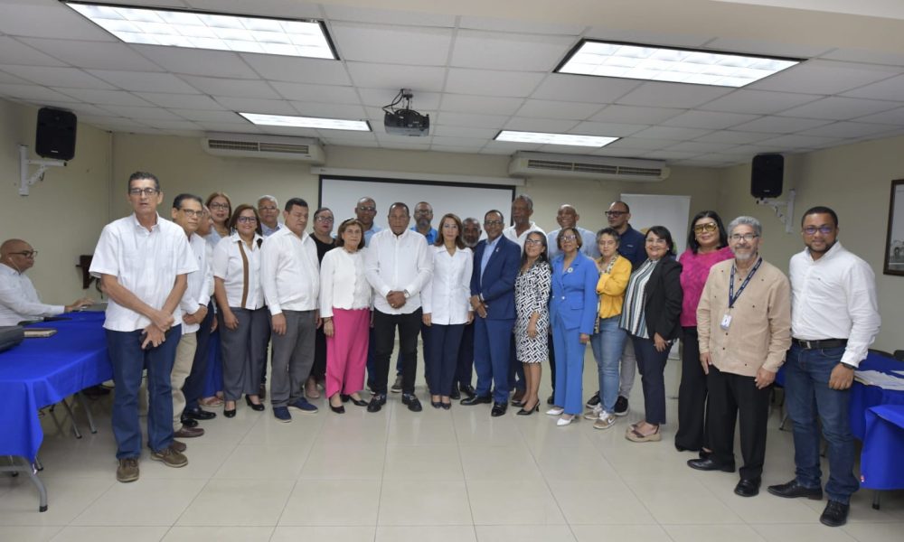 Héctor Almonte participa en Sesión del Consejo Provincial de Puerto Plata