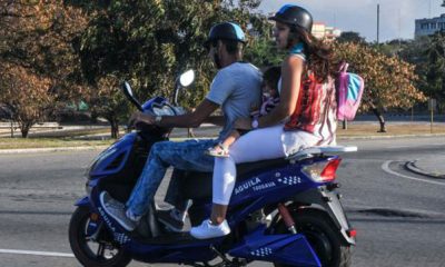 Motoconchistas de Santiago anuncian protestas contra uso obligatorio del doble casco