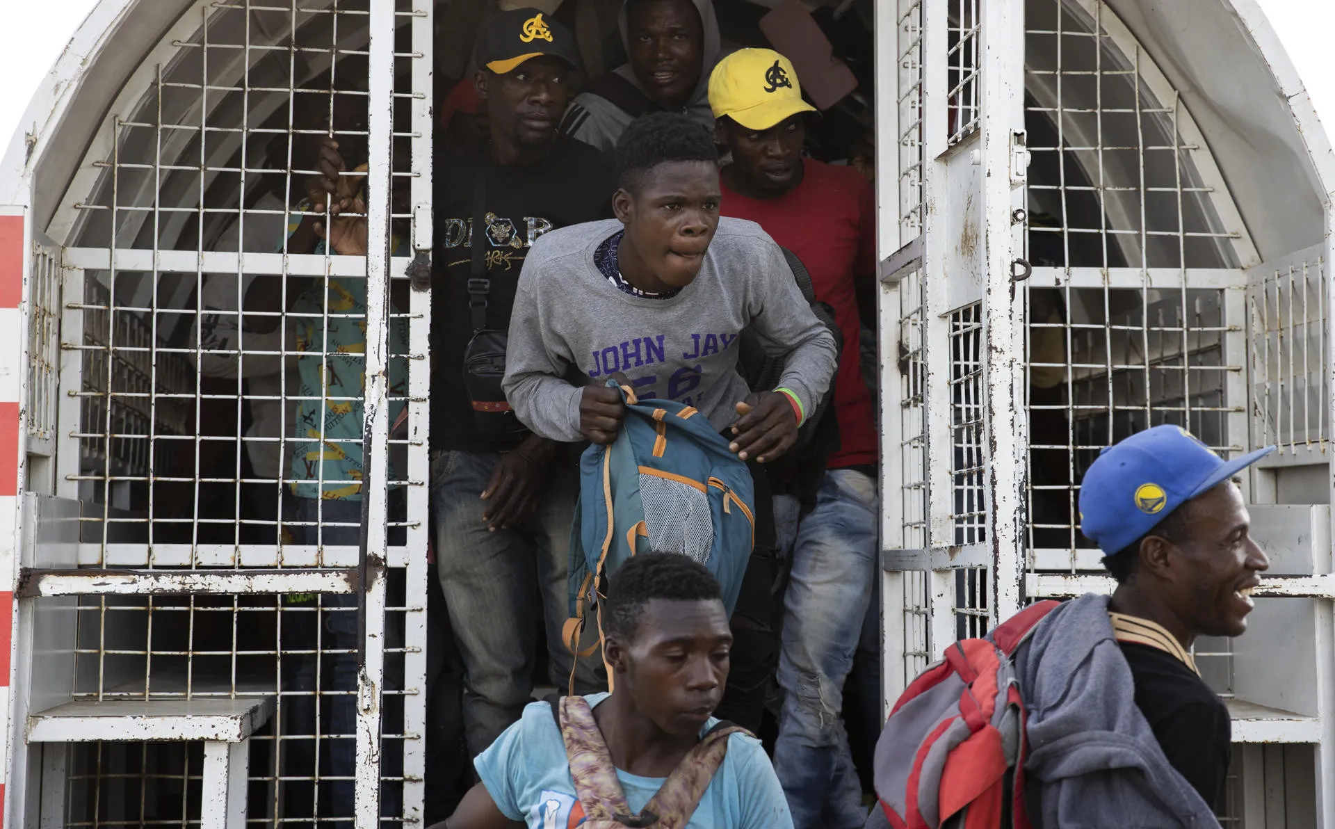 Haitianos tenían grupo de WhatsApp sobre Migración
